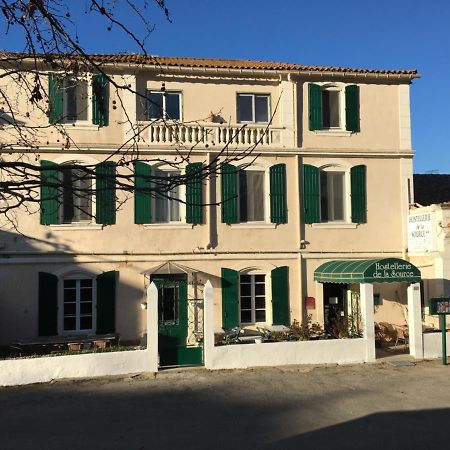 Hostellerie De La Source Arles Luaran gambar