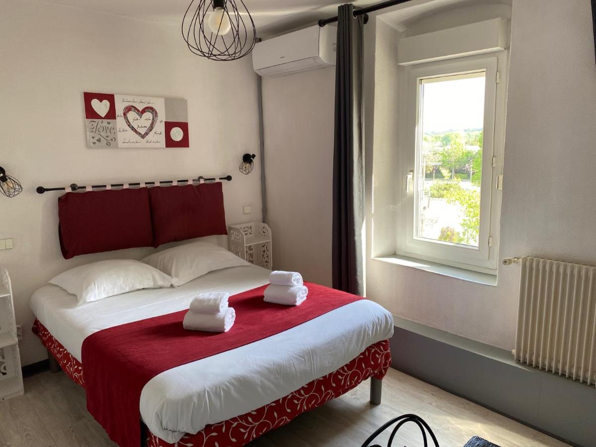 Hostellerie De La Source Arles Luaran gambar