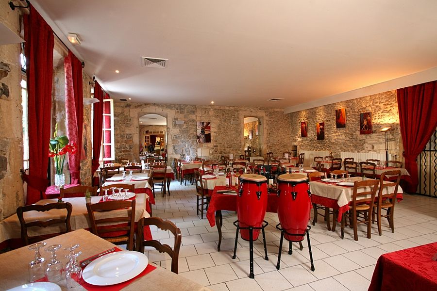 Hostellerie De La Source Arles Luaran gambar